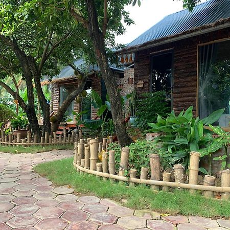 Peaceful Refuge Homestay Νιν Μπιν Εξωτερικό φωτογραφία
