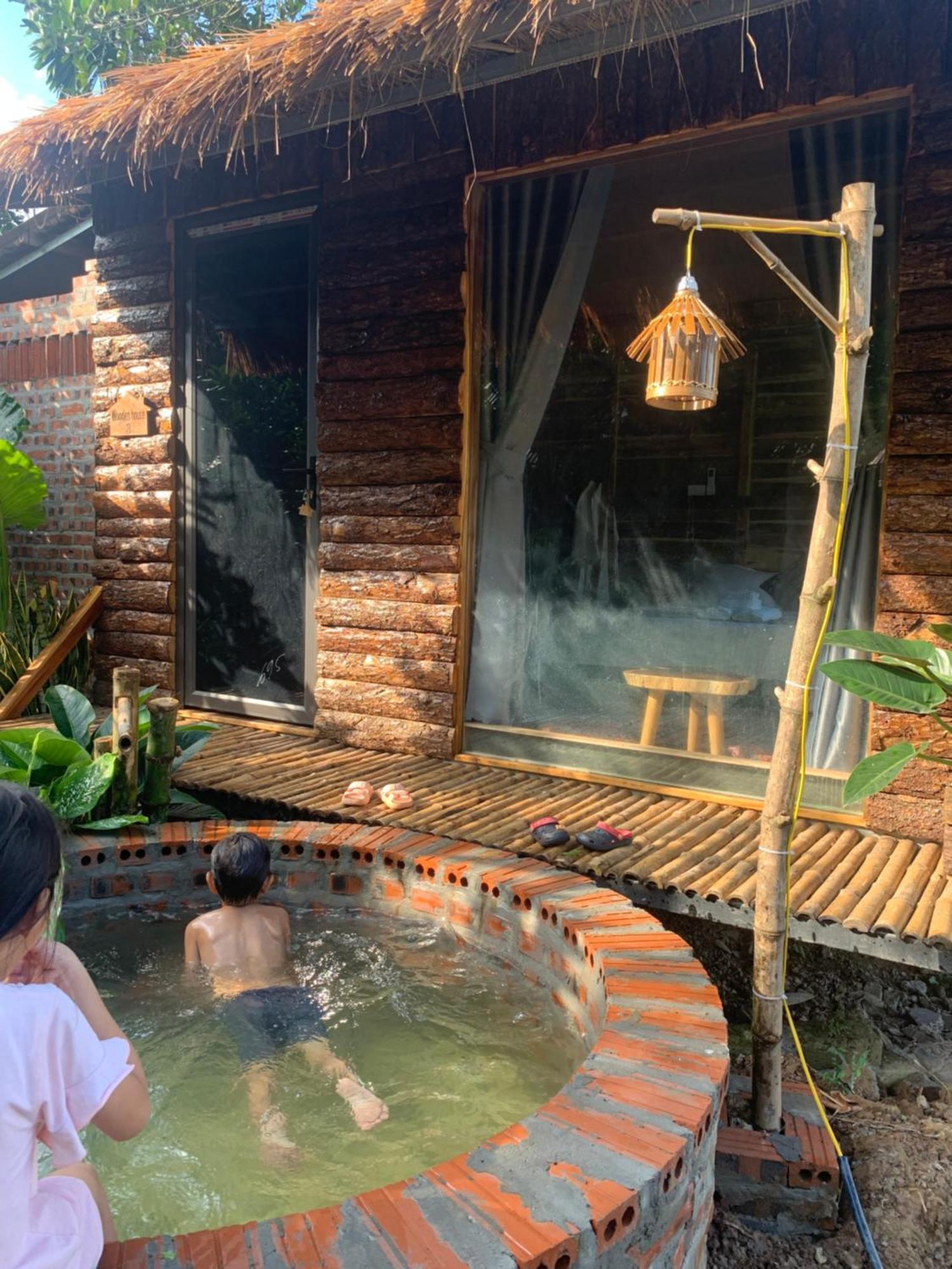Peaceful Refuge Homestay Νιν Μπιν Εξωτερικό φωτογραφία